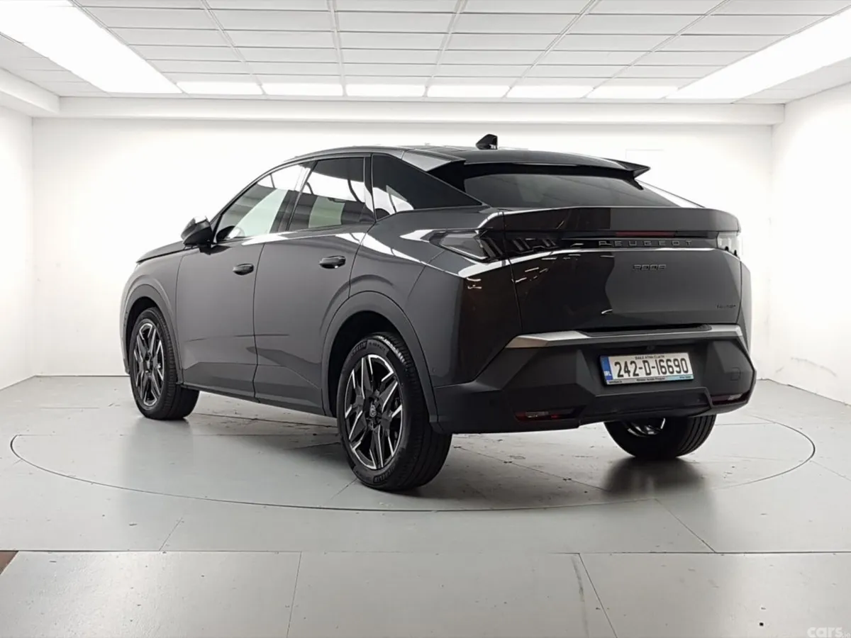 Peugeot 3008 MPV, Petrol Hybrid, 2024, Grey