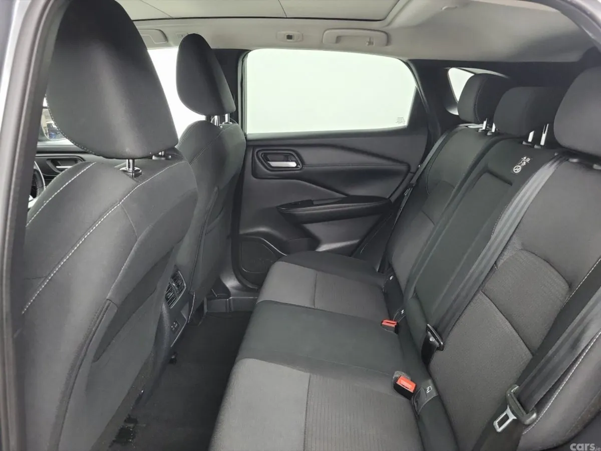 Nissan Qashqai MPV, Petrol Hybrid, 2023, Grey