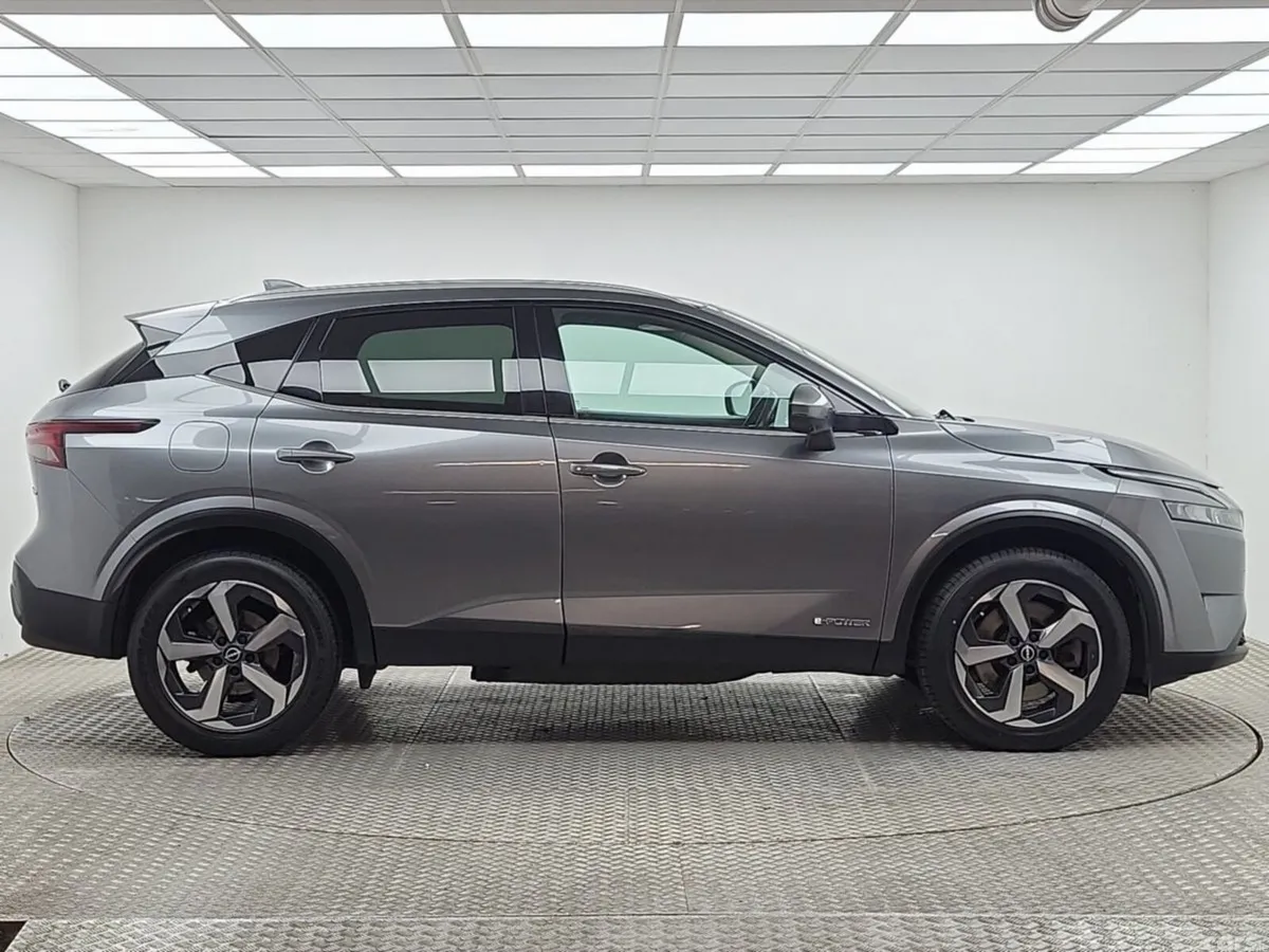 Nissan Qashqai MPV, Petrol Hybrid, 2023, Grey