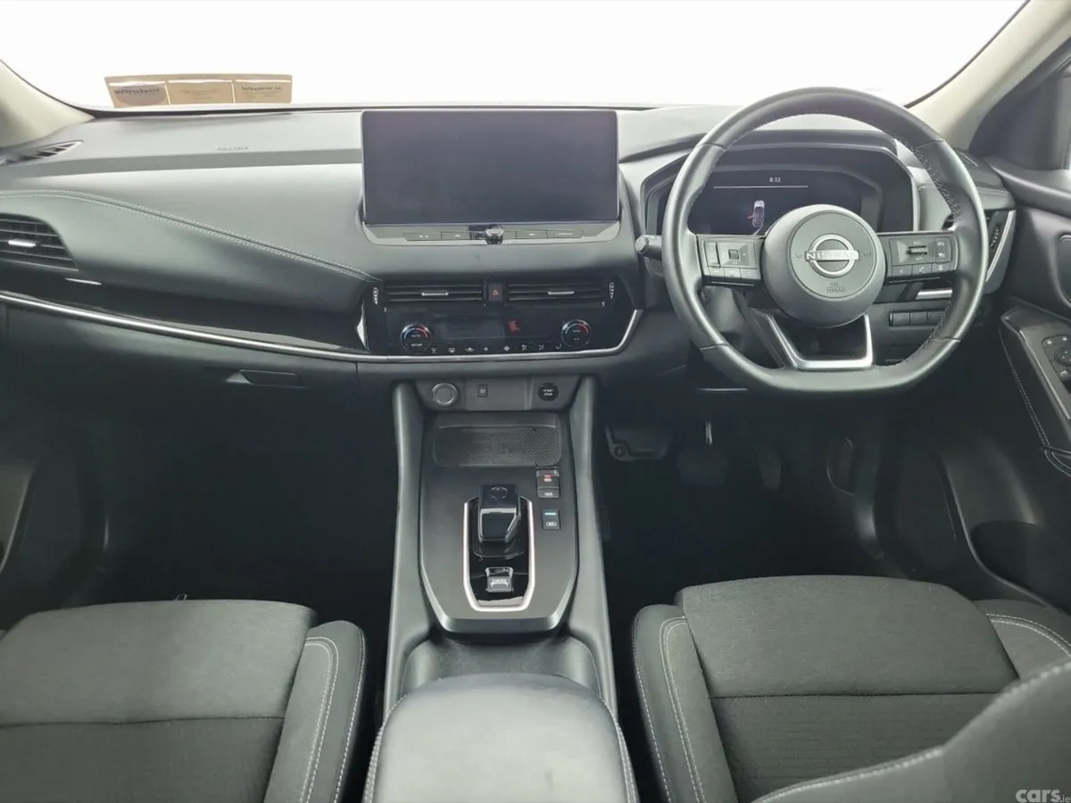 Nissan Qashqai MPV, Petrol, 2024, Grey