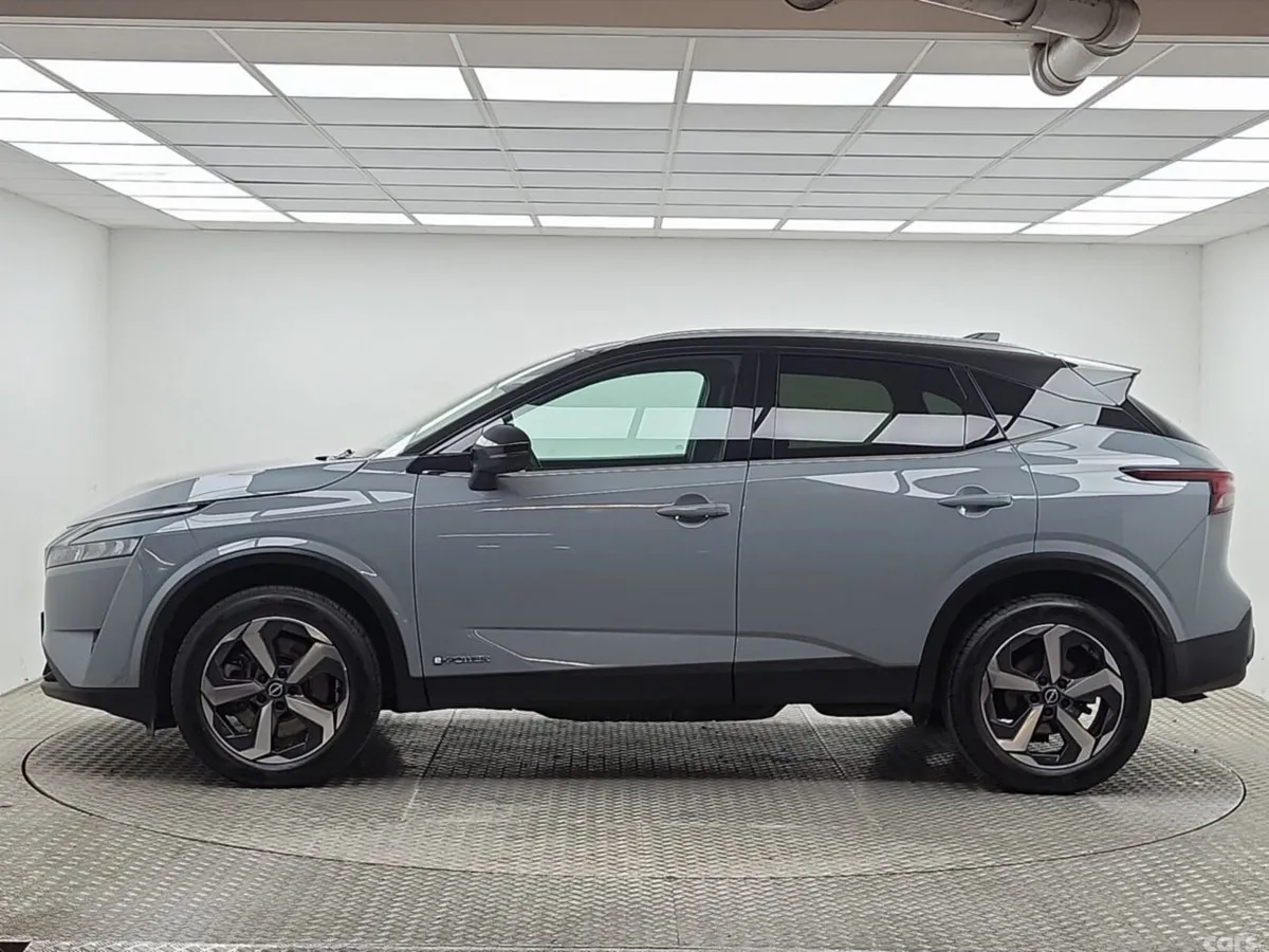 Nissan Qashqai MPV, Petrol, 2024, Grey