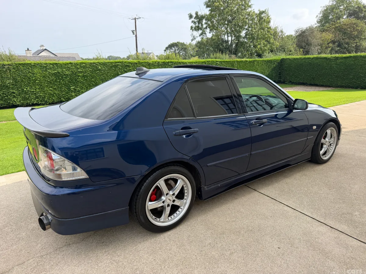 Lexus IS Saloon, Petrol, 2004, Blue