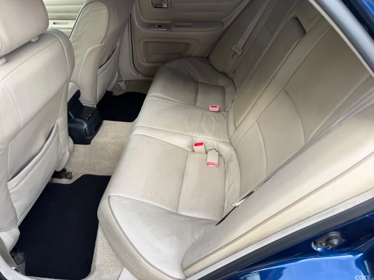 Lexus IS Saloon, Petrol, 2004, Blue