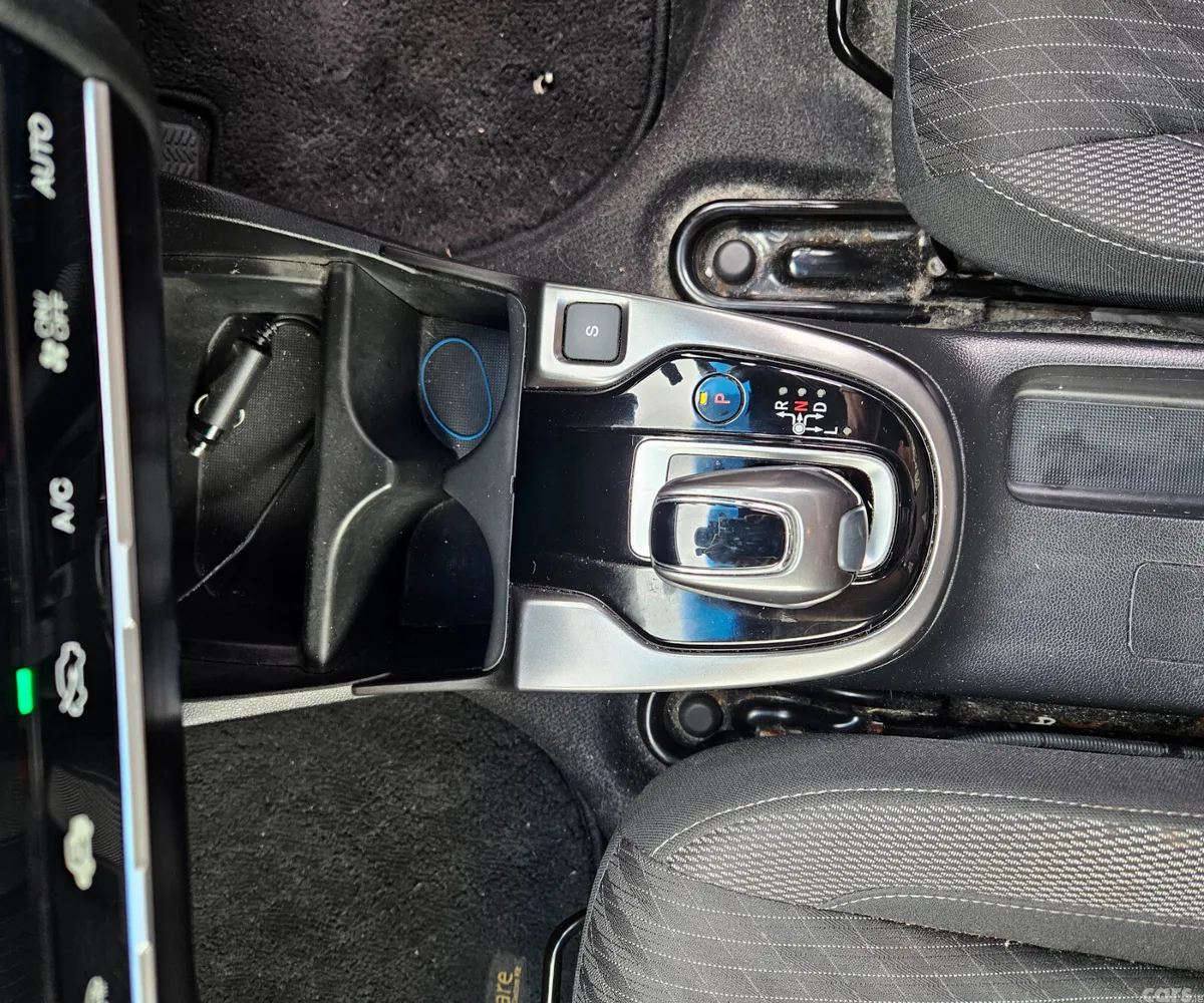 Honda Fit Hatchback, Petrol Hybrid, 2018, Red