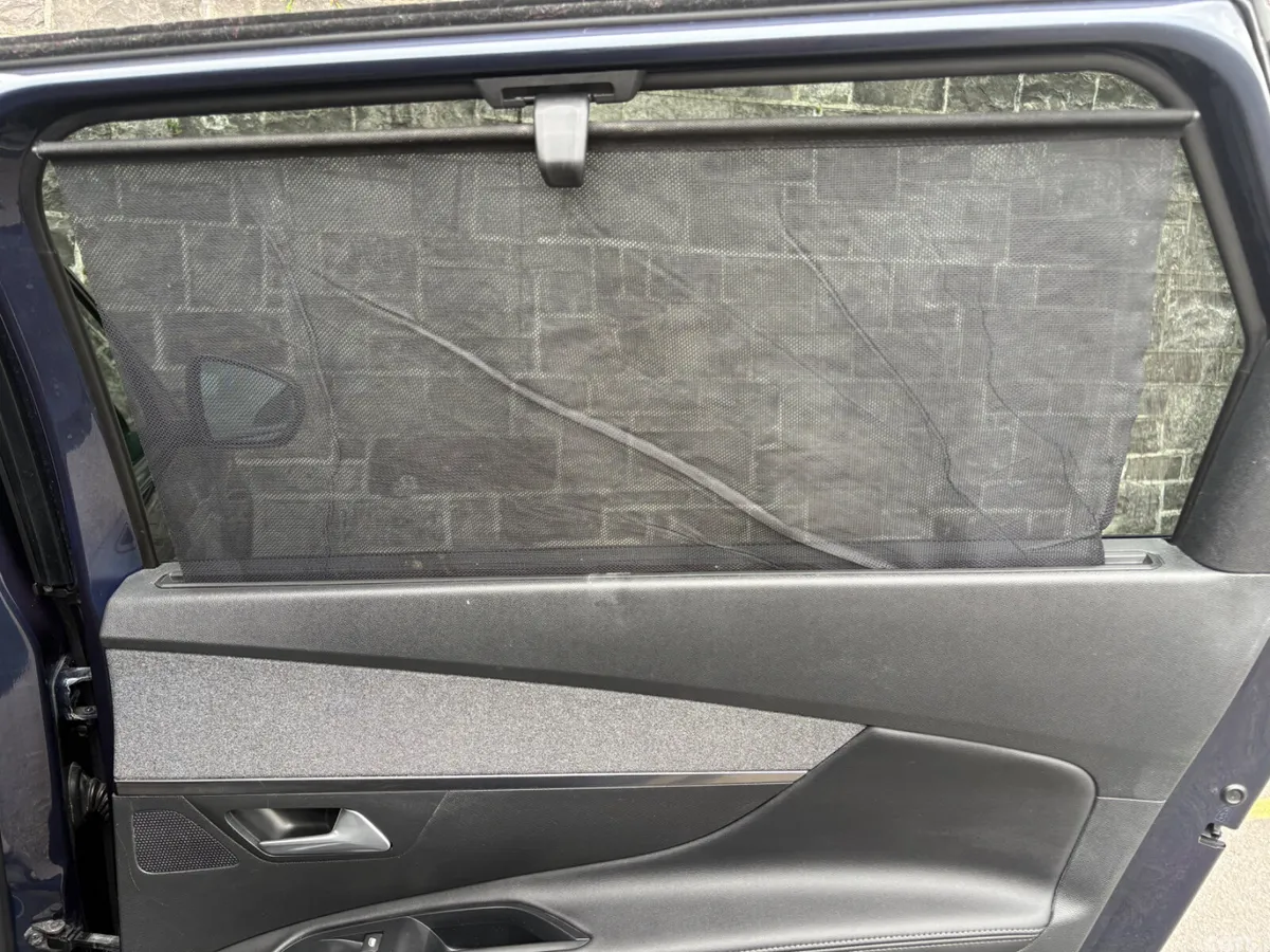 Peugeot 5008 MPV, Diesel, 2019, Blue