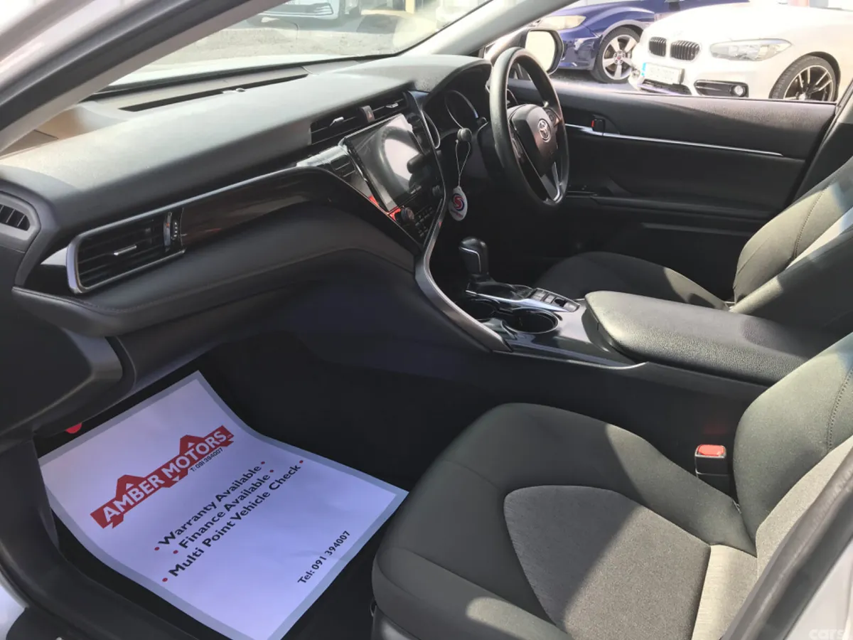 Toyota Camry Saloon, Petrol Hybrid, 2021, Silver