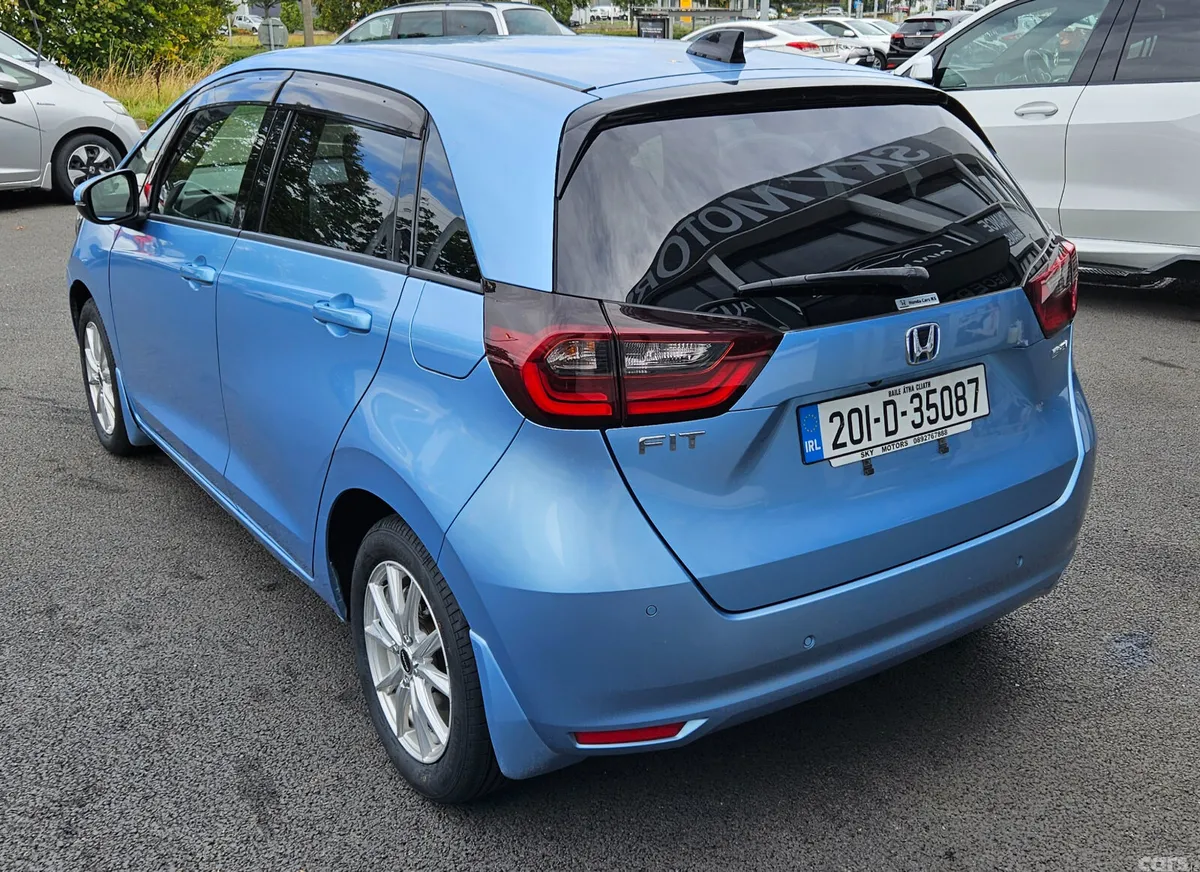 Honda Fit Hatchback, Petrol Hybrid, 2020, Blue