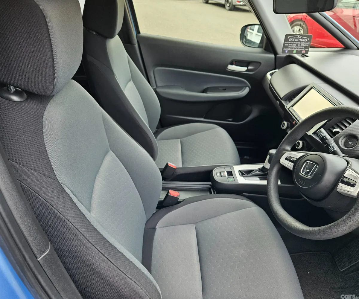 Honda Fit Hatchback, Petrol Hybrid, 2020, Blue