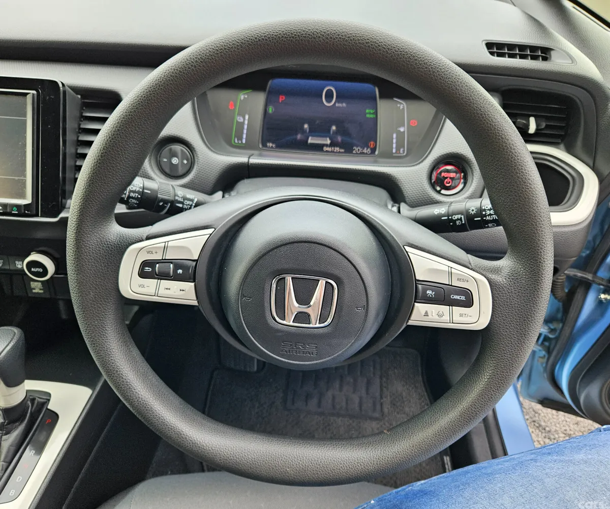 Honda Fit Hatchback, Petrol Hybrid, 2020, Blue