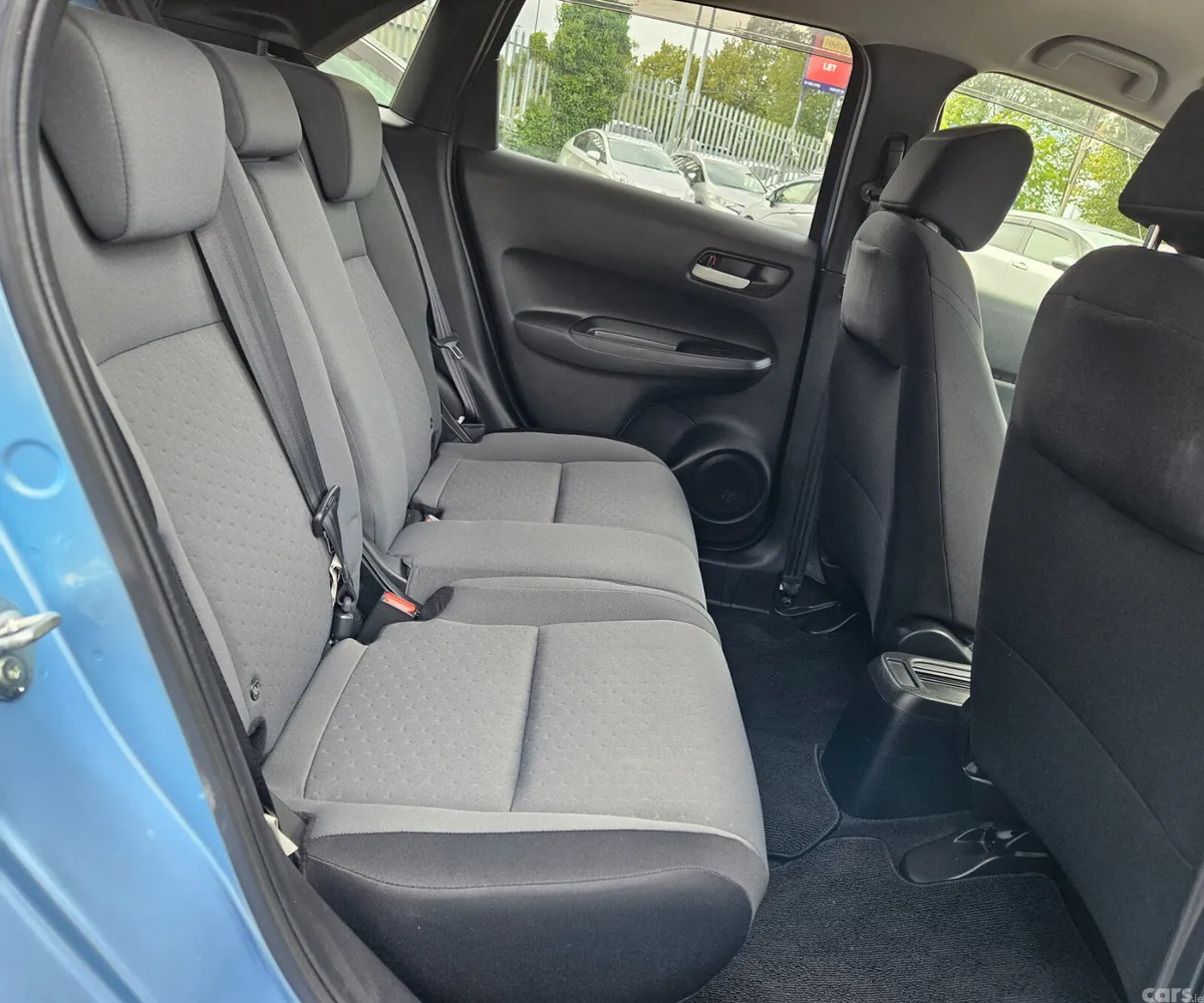 Honda Fit Hatchback, Petrol Hybrid, 2020, Blue