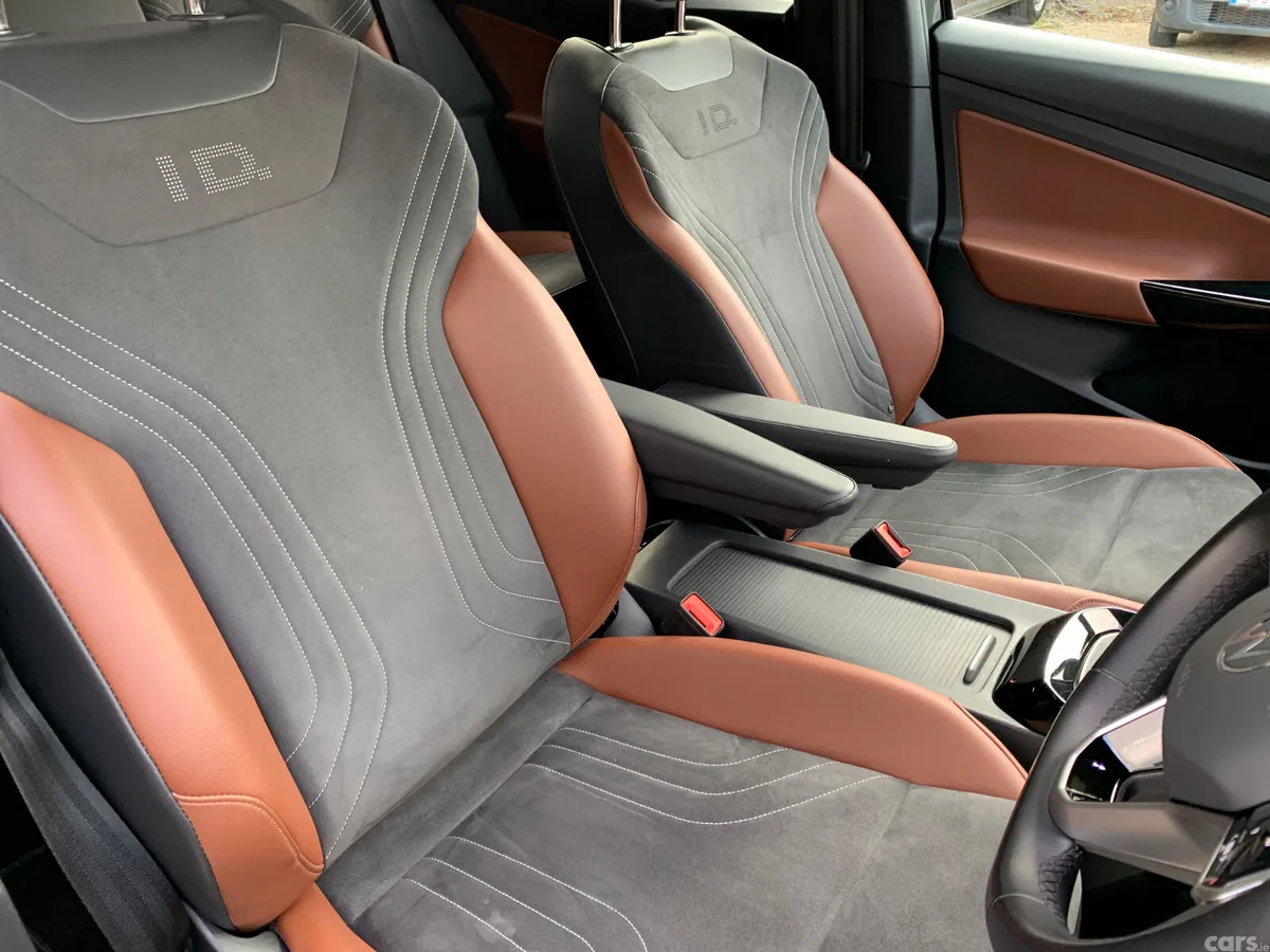 Volkswagen ID.4 Estate, Electric, 2023, Black