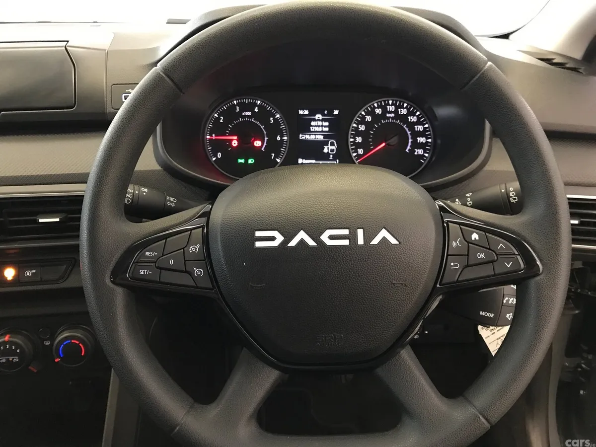 Dacia Sandero Hatchback, Petrol, 2023, Grey