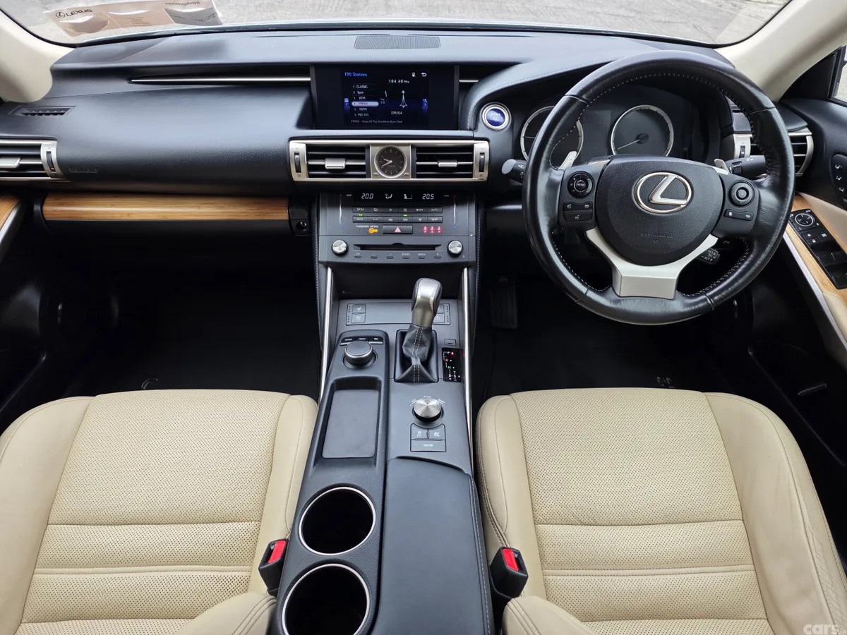 Lexus IS Saloon, Petrol Hybrid, 2017, Grey