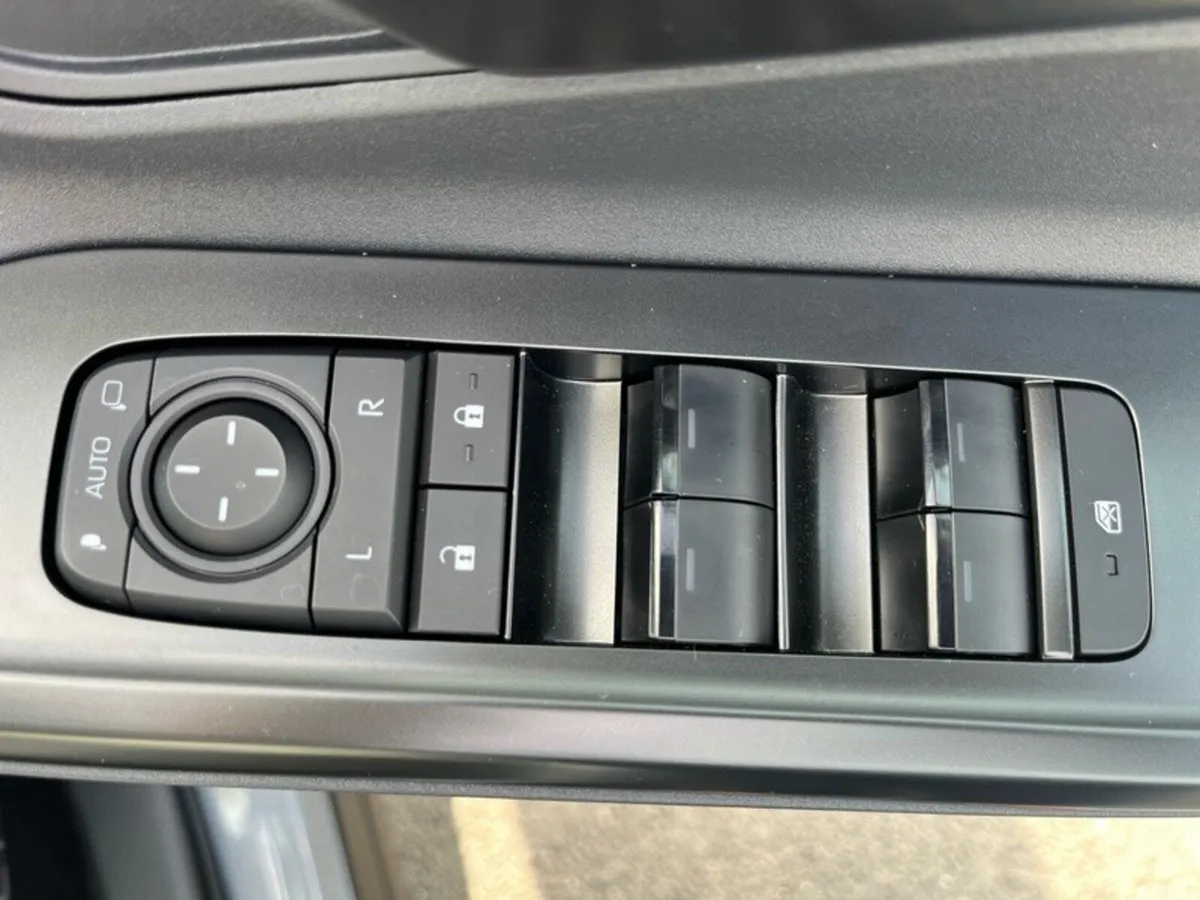 Toyota C-HR Estate, Electric, 2026, Grey