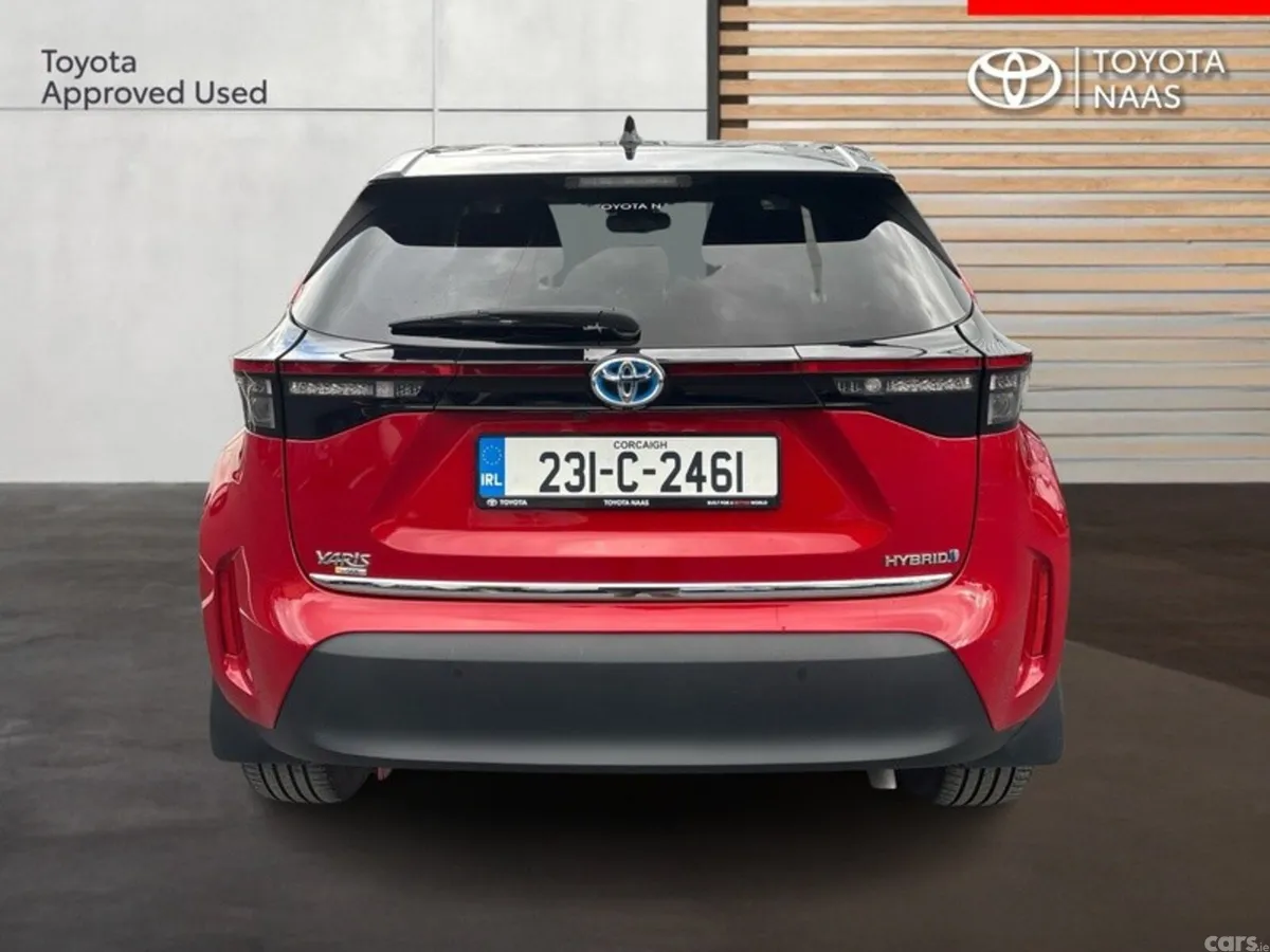 Toyota Yaris Cross Hatchback, Petrol Hybrid, 2023, Red