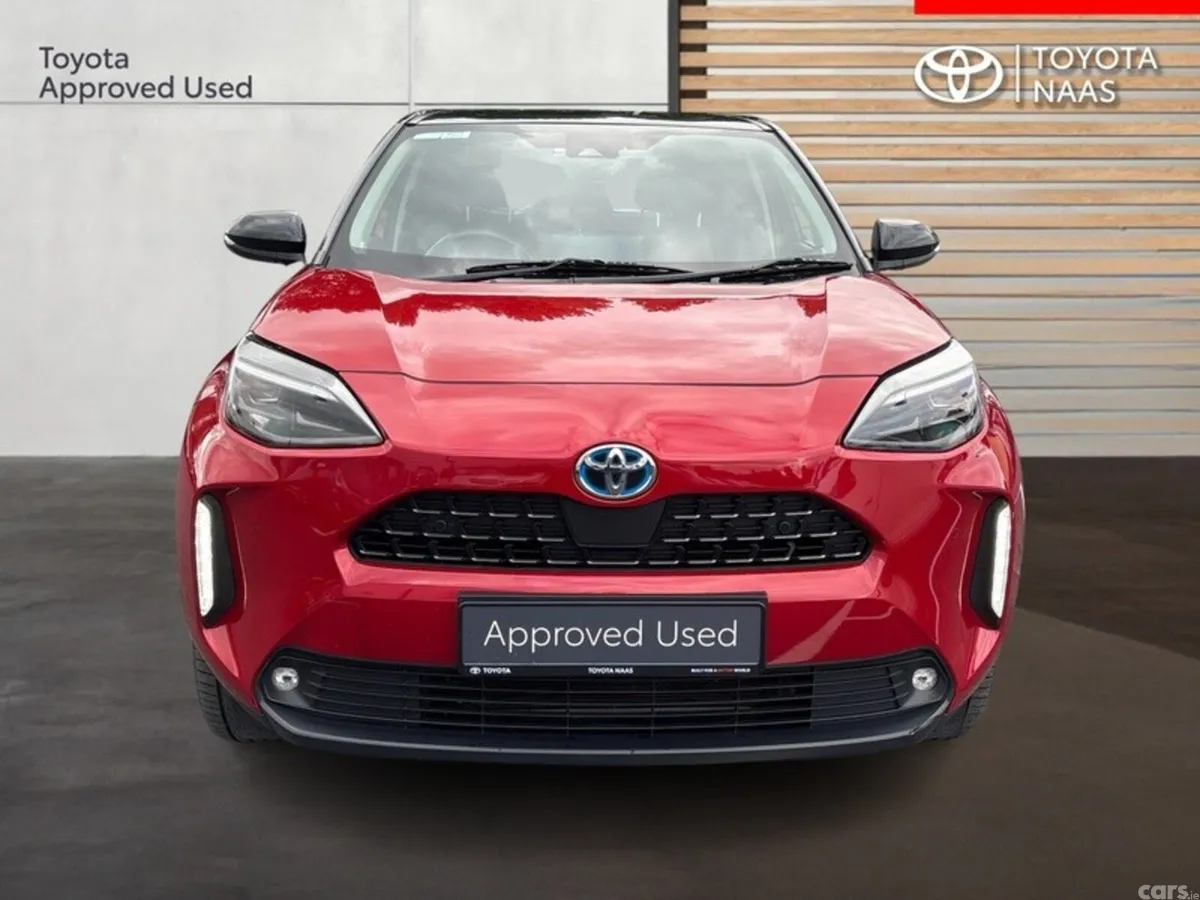 Toyota Yaris Cross Hatchback, Petrol Hybrid, 2023, Red