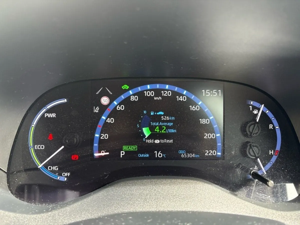 Toyota Yaris Cross Hatchback, Petrol Hybrid, 2023, Red