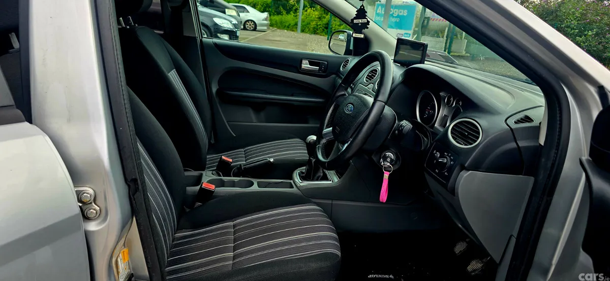 Ford Focus Hatchback, Diesel, 2009, Silver