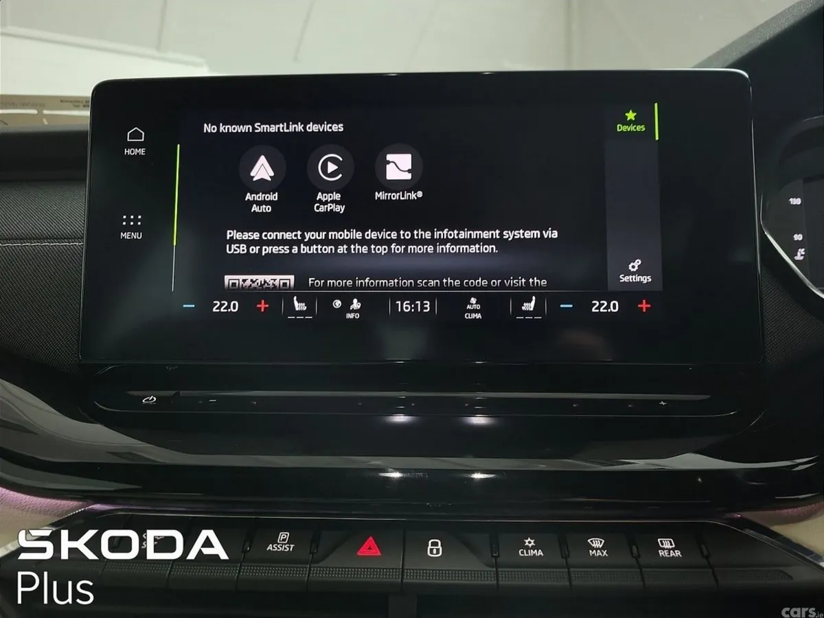 Skoda Octavia Saloon, Petrol, 2023, Red
