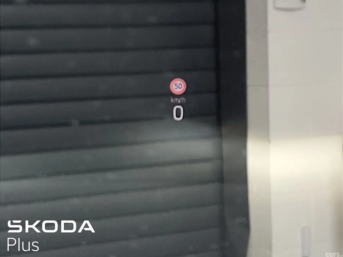 Skoda Octavia Saloon, Petrol, 2023, Red