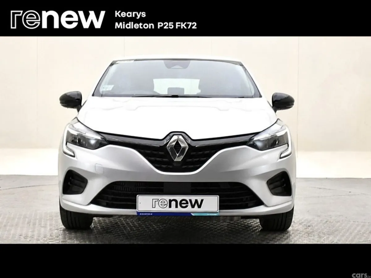 Renault Clio Hatchback, Petrol, 2023, Silver