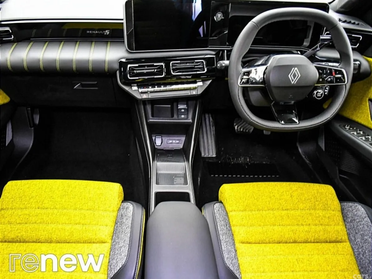 Renault 5 Hatchback, Electric, 2026, Black