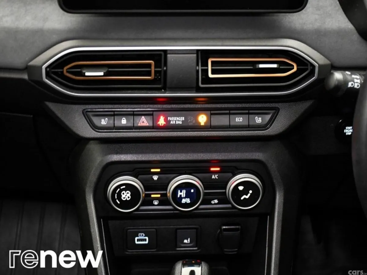 Dacia Jogger MPV, Petrol Hybrid, 2024, Brown