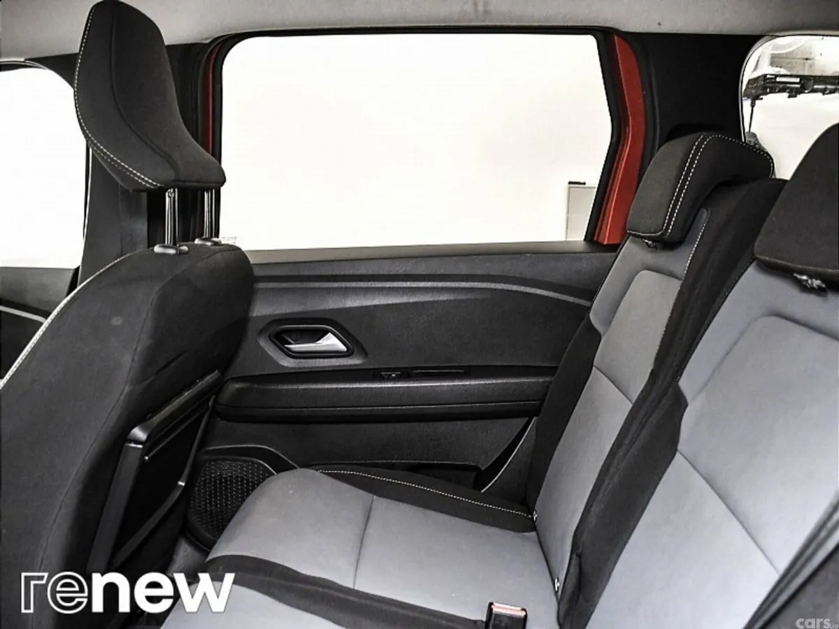 Dacia Jogger MPV, Petrol Hybrid, 2024, Brown