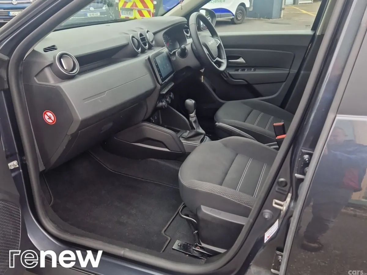 Dacia Duster SUV, Petrol, 2024, Grey