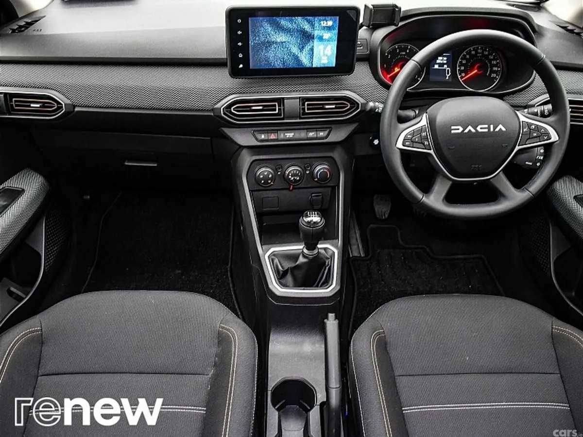 Dacia Sandero Stepway SUV, Petrol, 2023, Silver