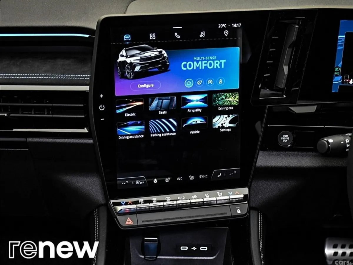 Renault Austral SUV, Petrol Hybrid, 2024, White