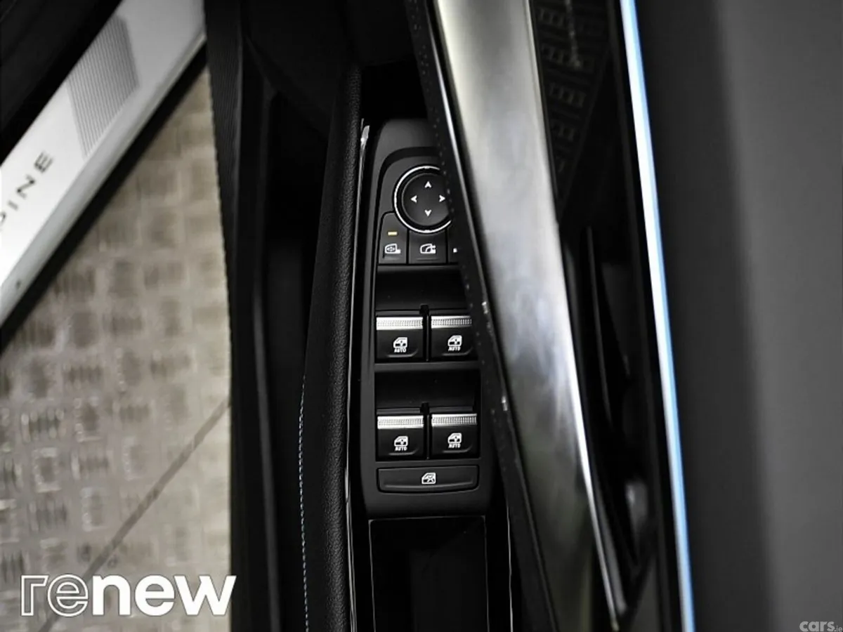 Renault Austral SUV, Petrol Hybrid, 2024, White