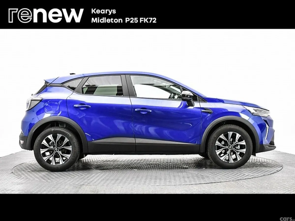 Renault Captur SUV, Petrol, 2026, Blue