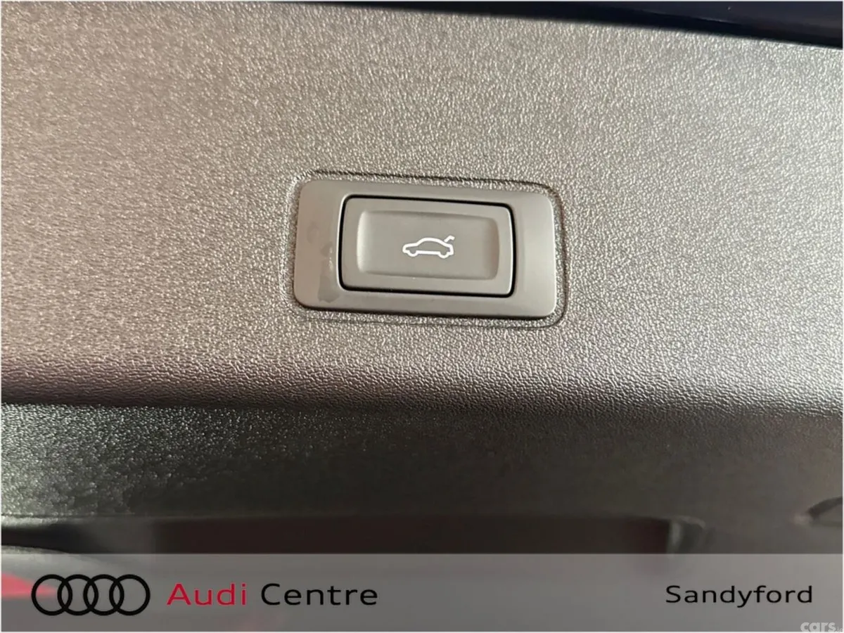 Audi Q3 SUV, Petrol Plug-in Hybrid, 2026, Blue