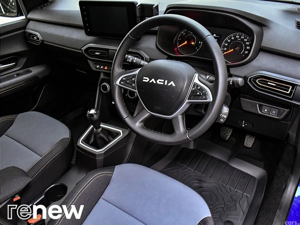 Dacia Sandero Stepway SUV, Petrol, 2026, Blue