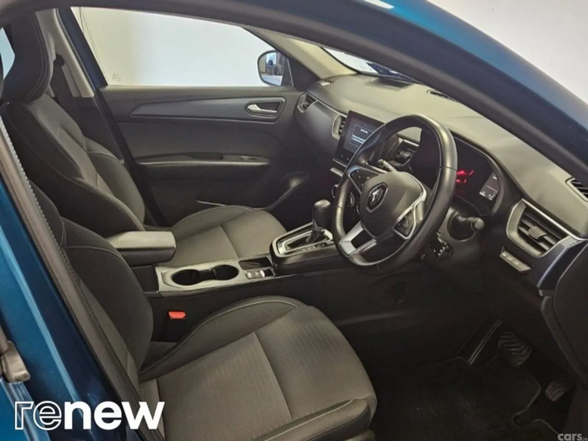 Renault Arkana Hatchback, Petrol, 2023, Blue