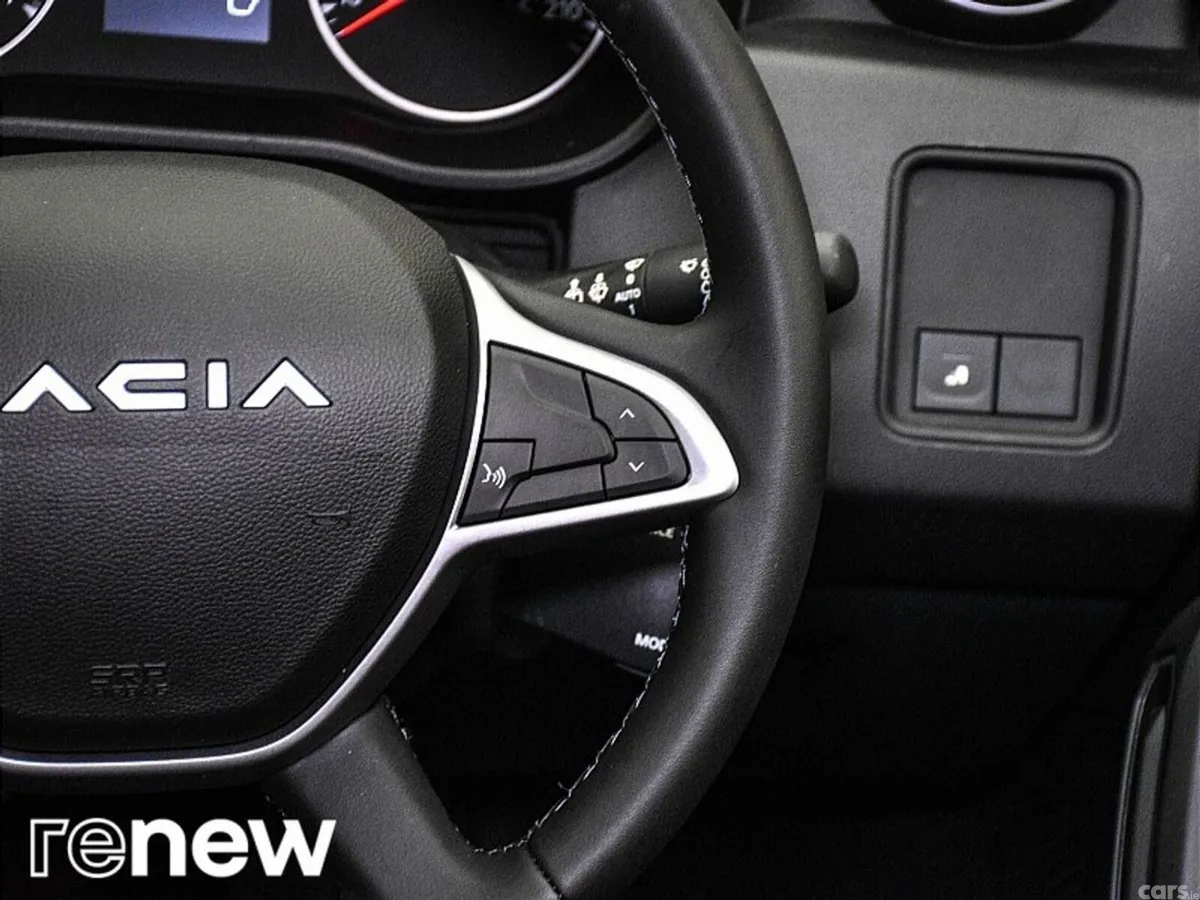 Dacia Duster SUV, Diesel, 2024, White