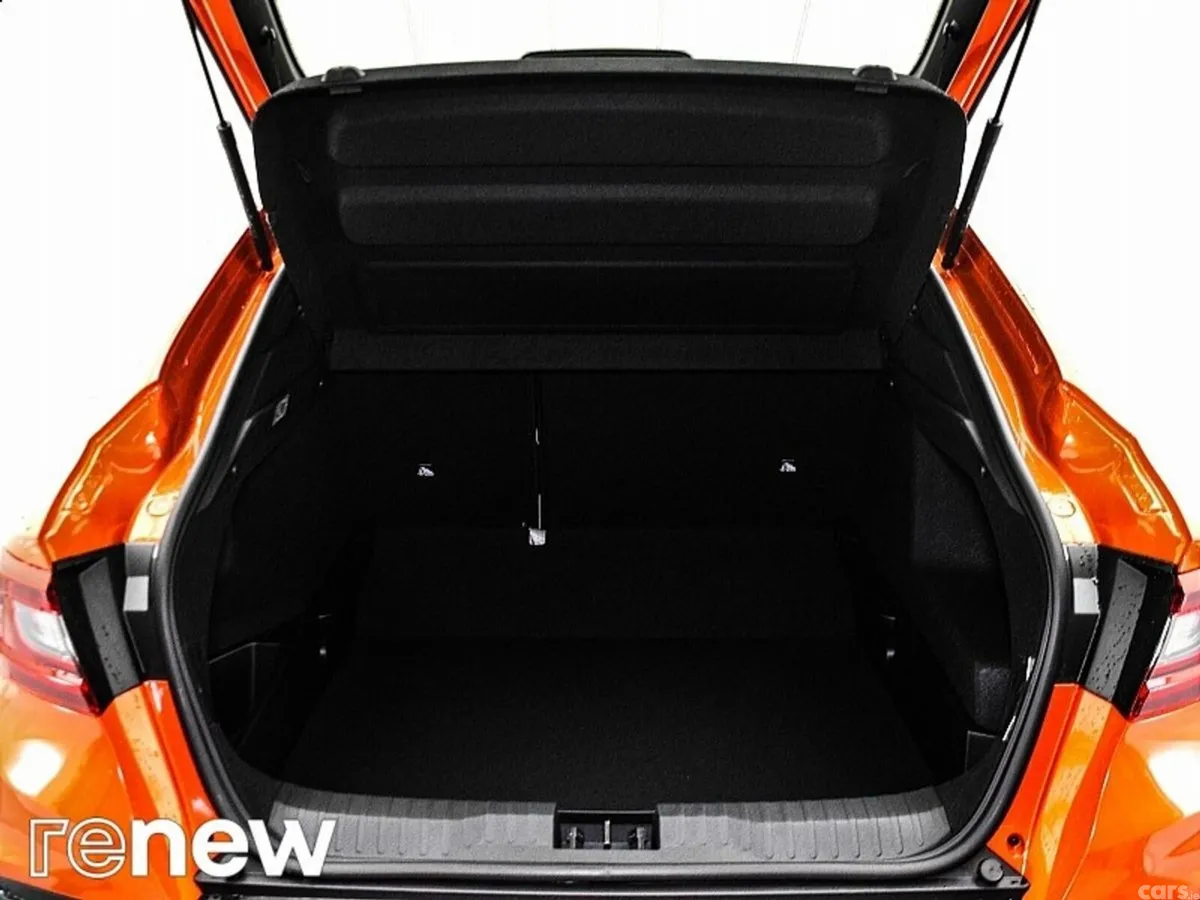 Renault Arkana SUV, Petrol, 2023, Orange