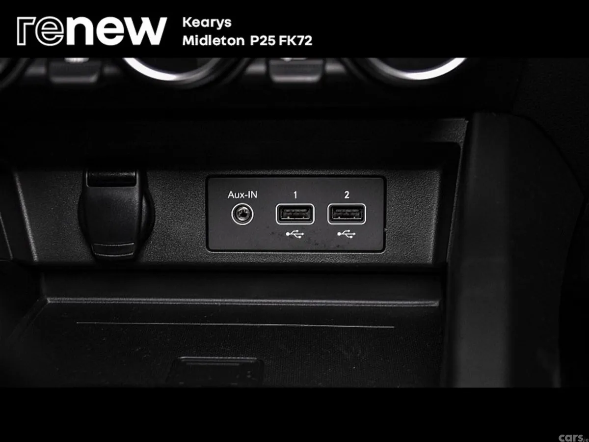 Renault Arkana SUV, Petrol, 2023, Orange