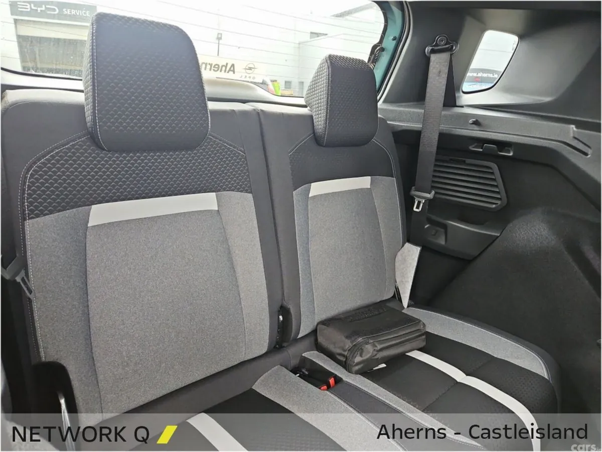 Opel Frontera SUV, Petrol Hybrid, 2026, Green