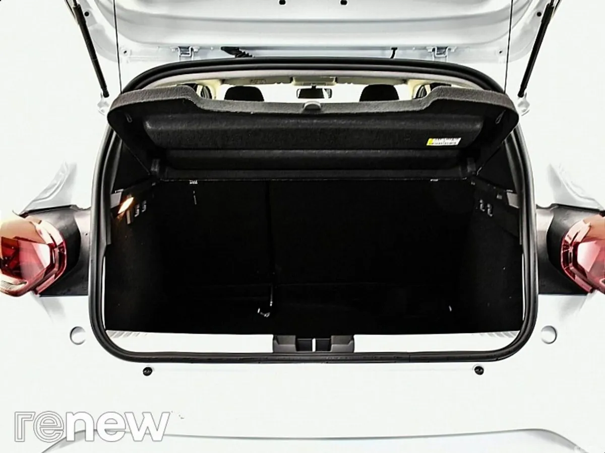 Dacia Sandero Hatchback, Petrol, 2024, White