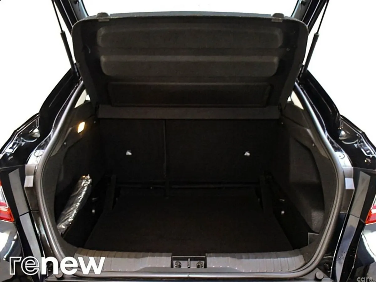 Renault Arkana Hatchback, Petrol, 2023, Black