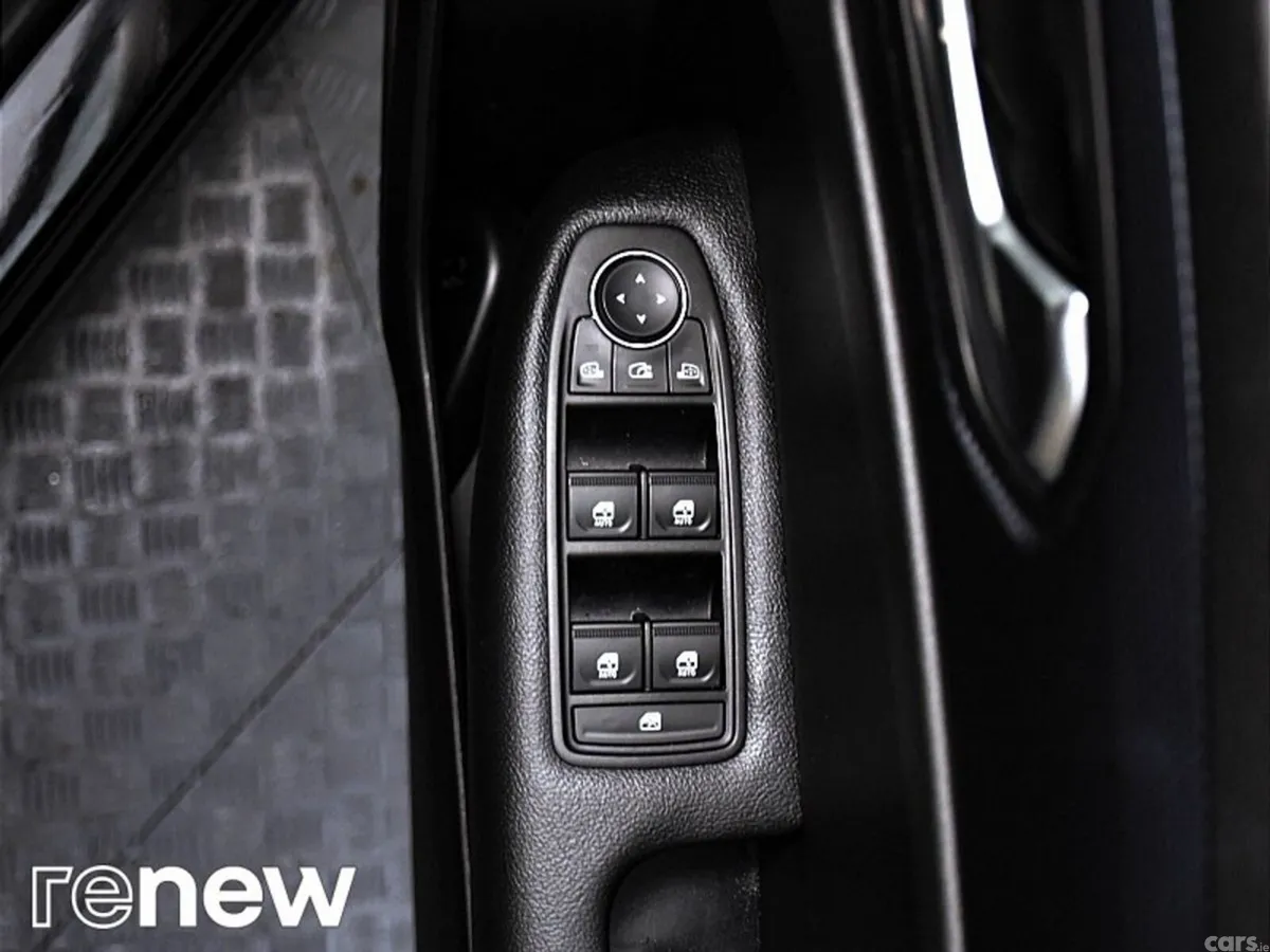 Renault Arkana Hatchback, Petrol, 2023, Black