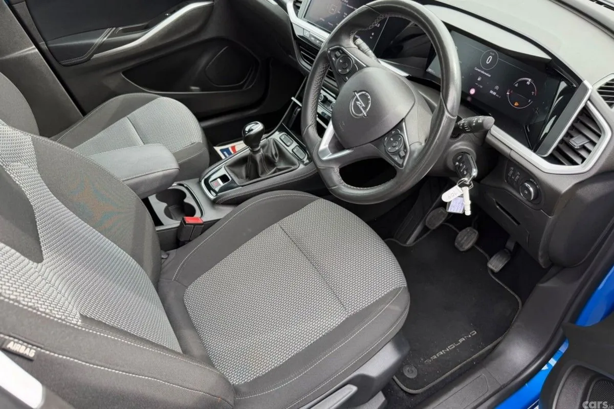 Opel Grandland X SUV, Petrol, 2024, Blue