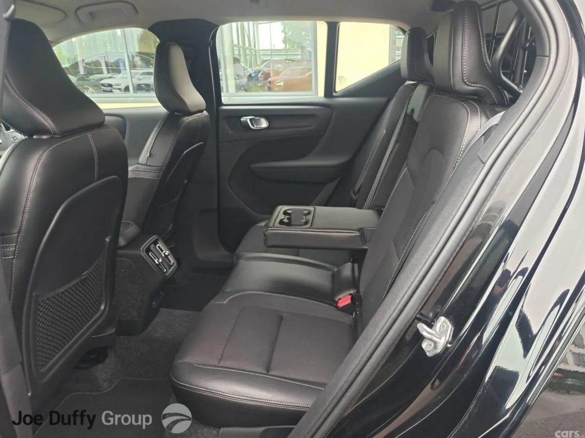 Volvo XC40 Estate, Petrol, 2019, Black