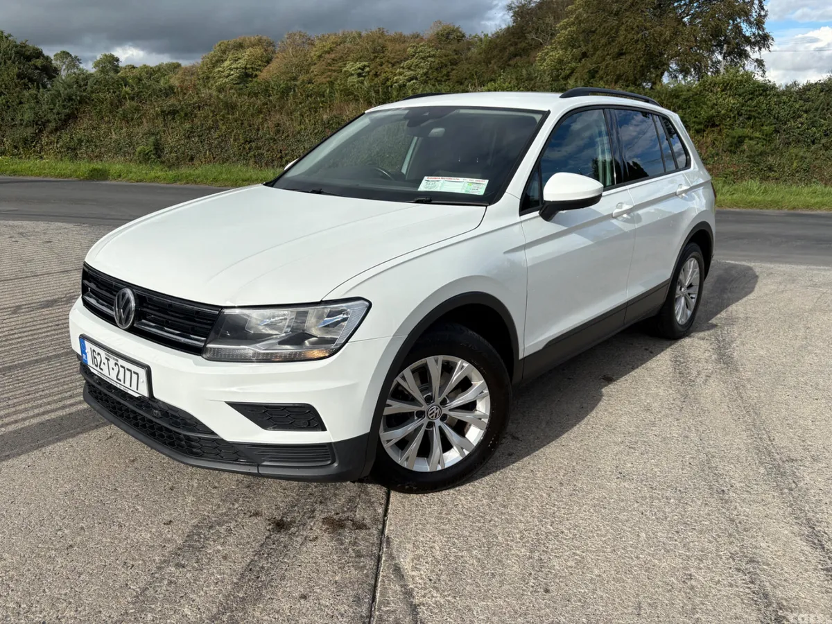 Volkswagen Tiguan SUV, Petrol, 2016, White