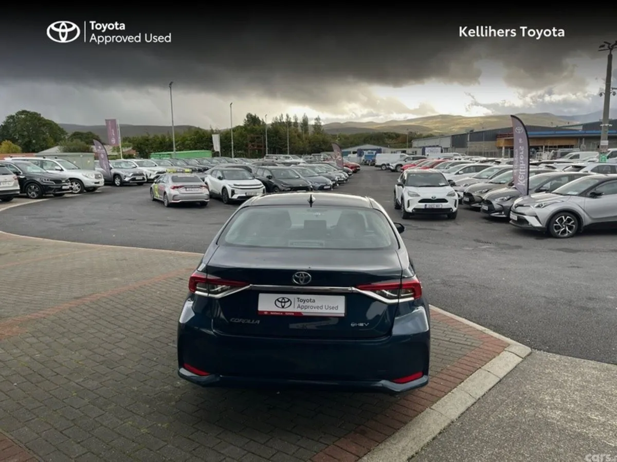 Toyota Corolla Saloon, Petrol Hybrid, 2024, Blue