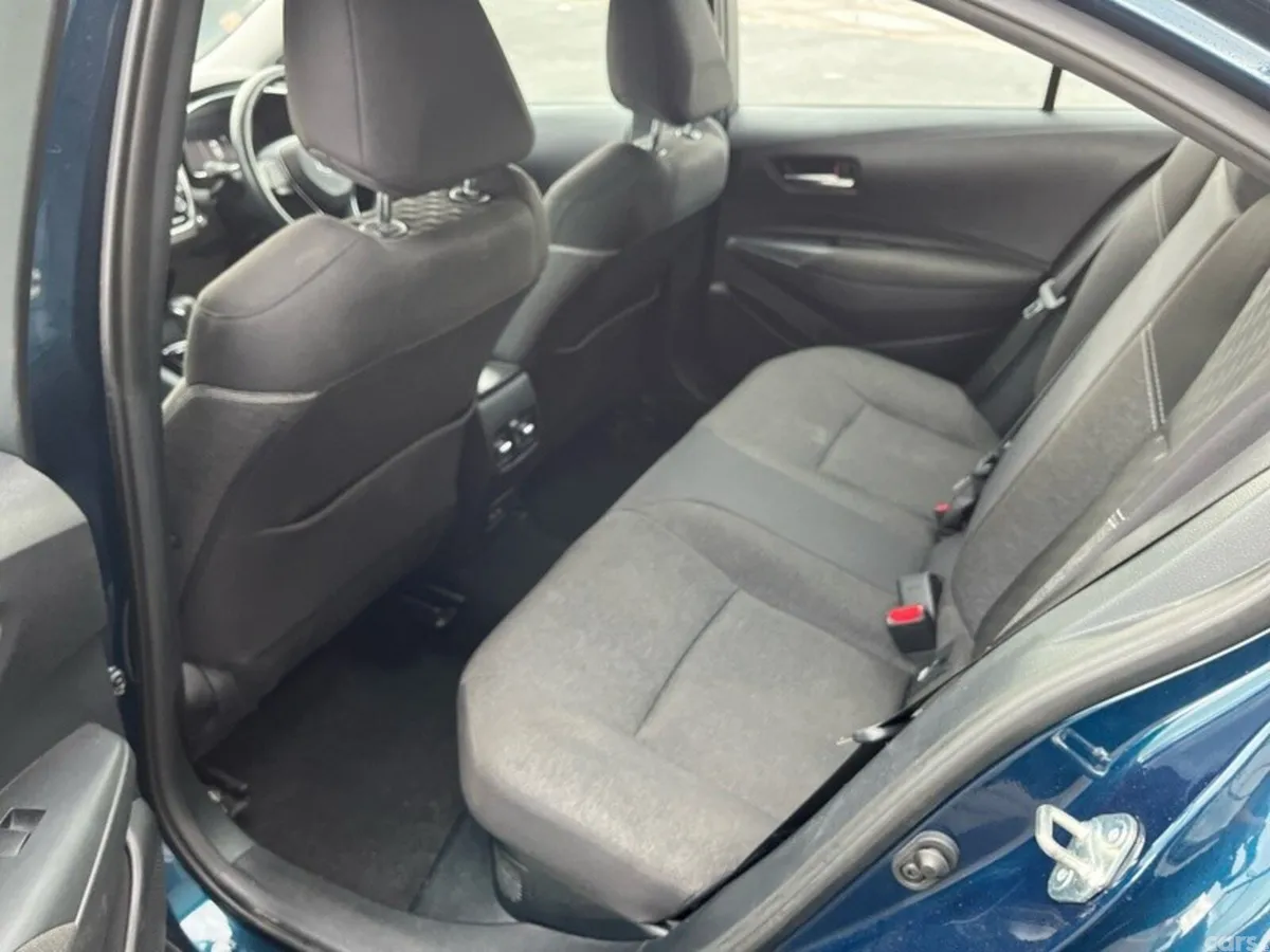 Toyota Corolla Saloon, Petrol Hybrid, 2024, Blue