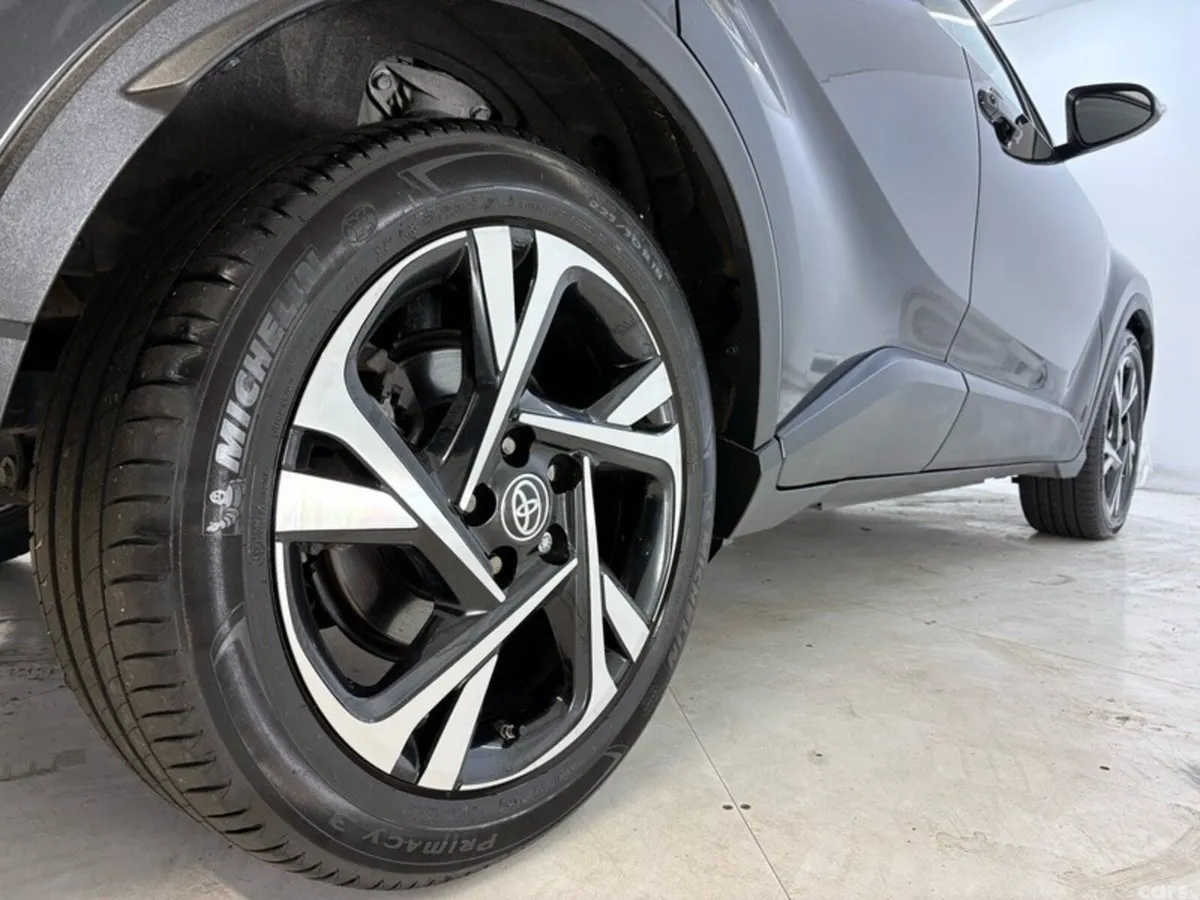 Toyota C-HR SUV, Petrol Hybrid, 2023, Black
