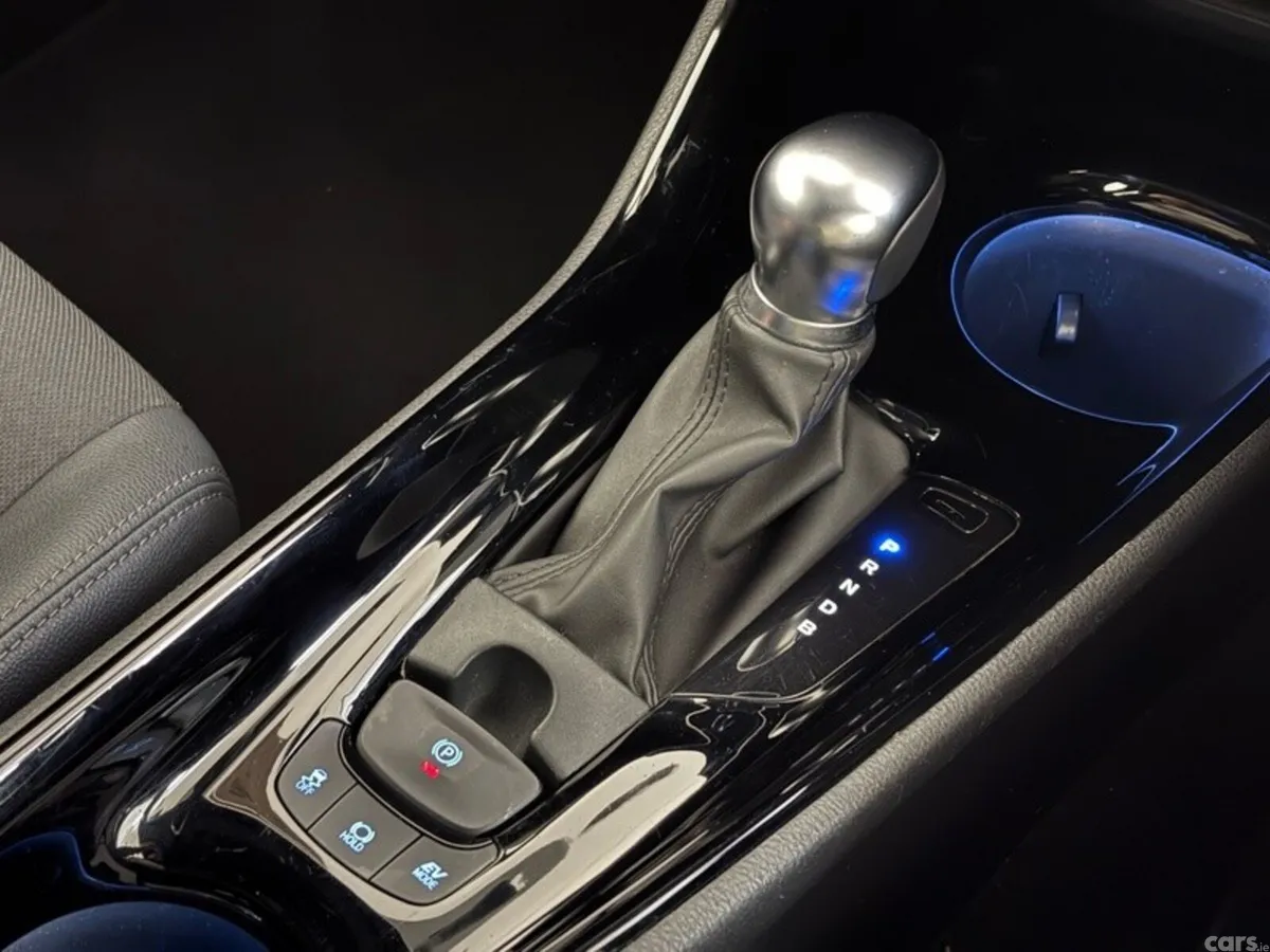 Toyota C-HR SUV, Petrol Hybrid, 2023, Black